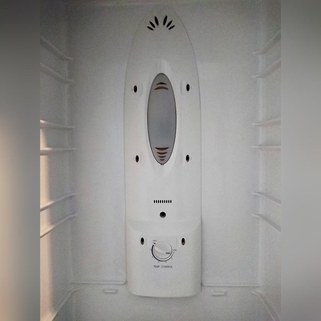 Lodówka LG model GR389SQF w idealnym stanie Czołowo Ogłoszenie na