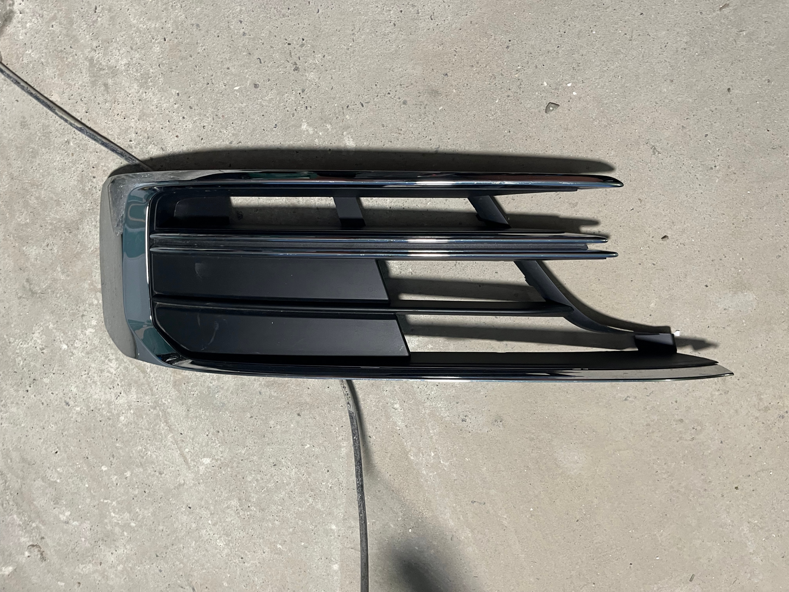 AUDI A8 D5 РЕШІТКА РАДІАТОРА РЕШІТКА БАМПЕРА ПРАВА ЛІВА 4N0807680A 4N0807679A 