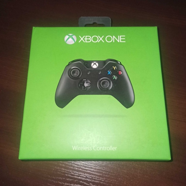 Zdjęcie oferty: Pad kontroler Xbox One bezprzewodowy 1697 czarny