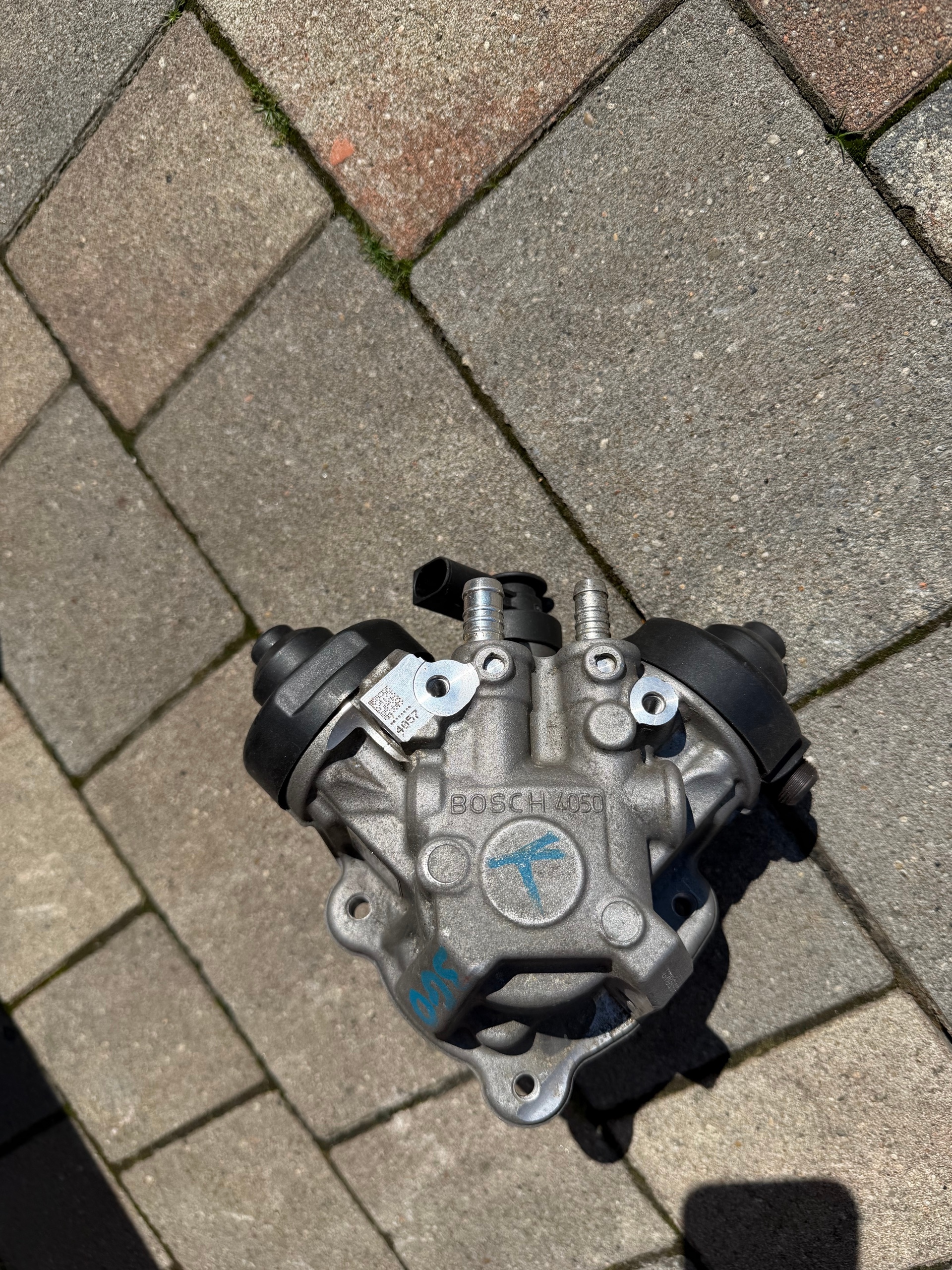 НАСОС ВОДИ VW 240KM 0445010812 
