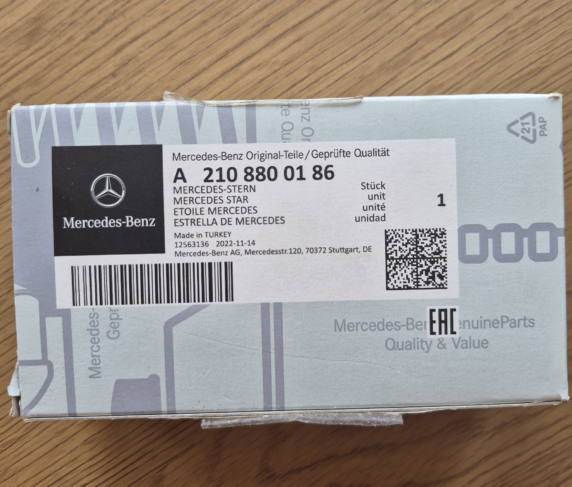 ЕМБЛЕМА MERCEDES A 210 880 01 86 