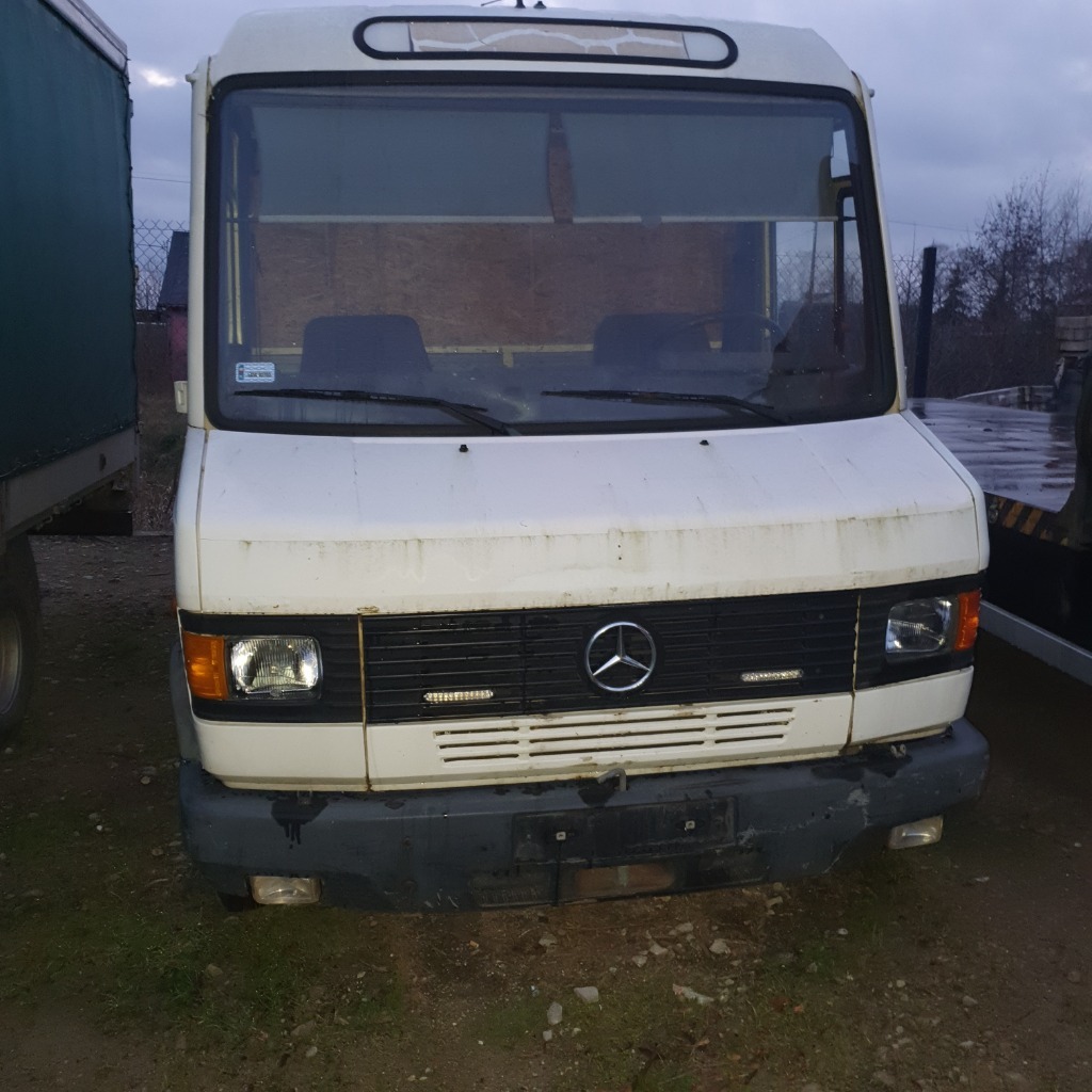 Mercedes Benz 510 VARIO 2,3 benzyna części Cena 150