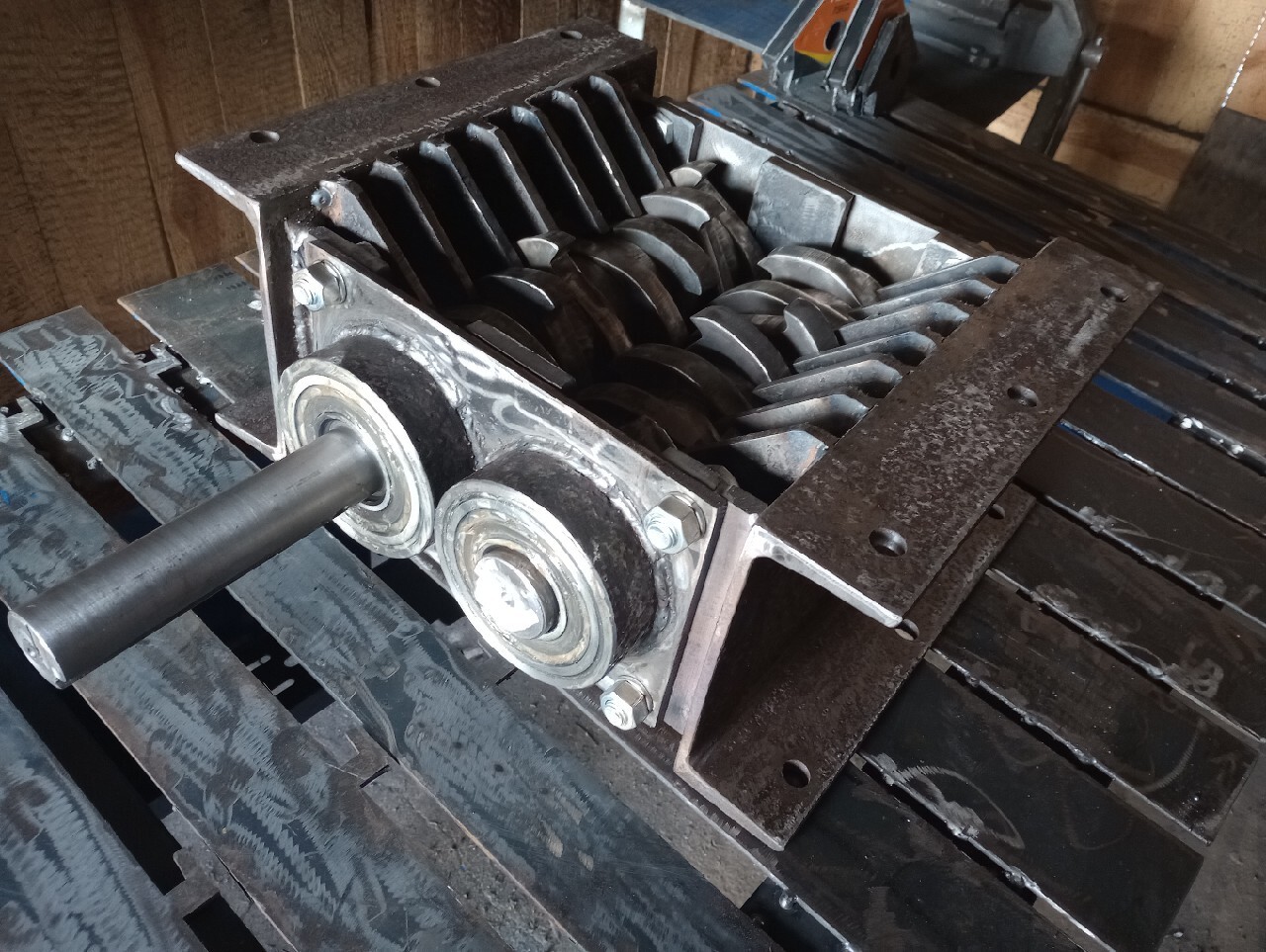 Rozdrabniacz dwuwałowy shredder młyn kruszarka Kwidzyn Kup teraz na