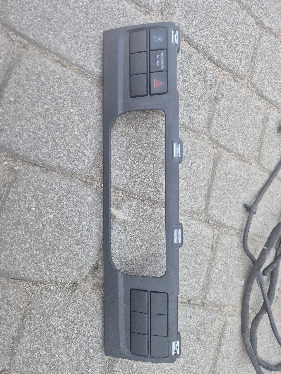 РАМКА ПАНЕЛІ КОНДИЦІОНЕРА VW T6 7E0857304D 