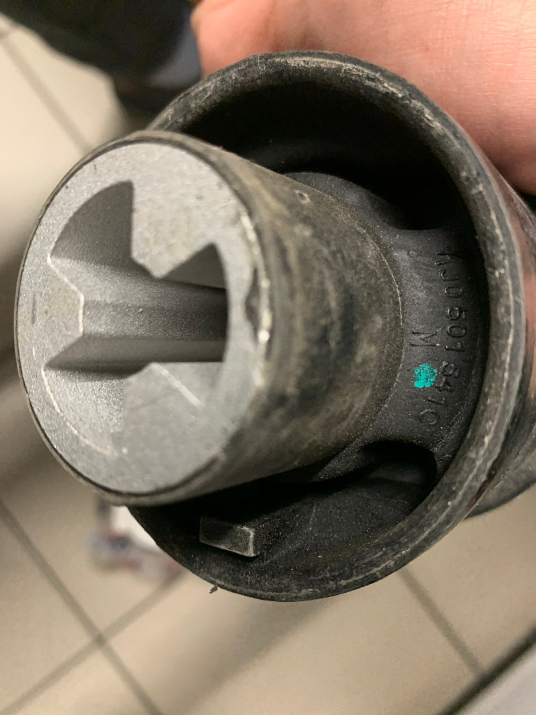 Tuleje tylnej belki L/P VW 1J0 501 541C | Poznań | Kup teraz na Allegro ...