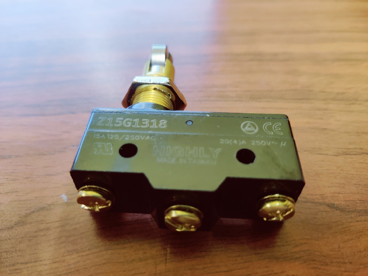 Mikroprzełącznik SNAP ACTION Z15G1307 HIGHLY Gdańsk Kup teraz na