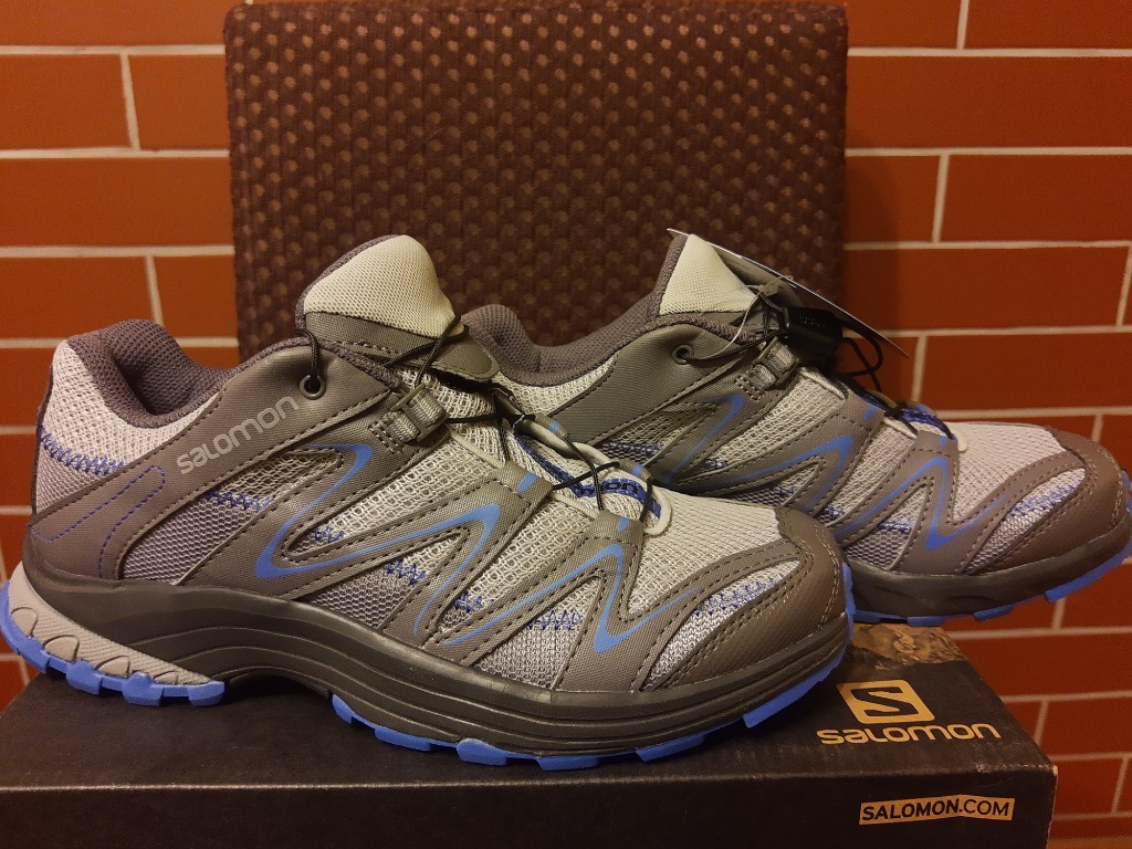 Salomon sales trail score