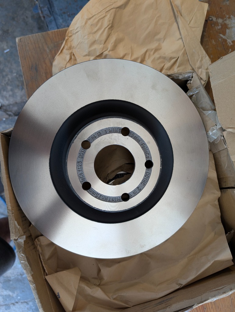 ДИСКИ ГАЛЬМІВНЕ ПЕРІД FORD FOCUS MK4 ST / KUGA MK3 2.5 2352444 