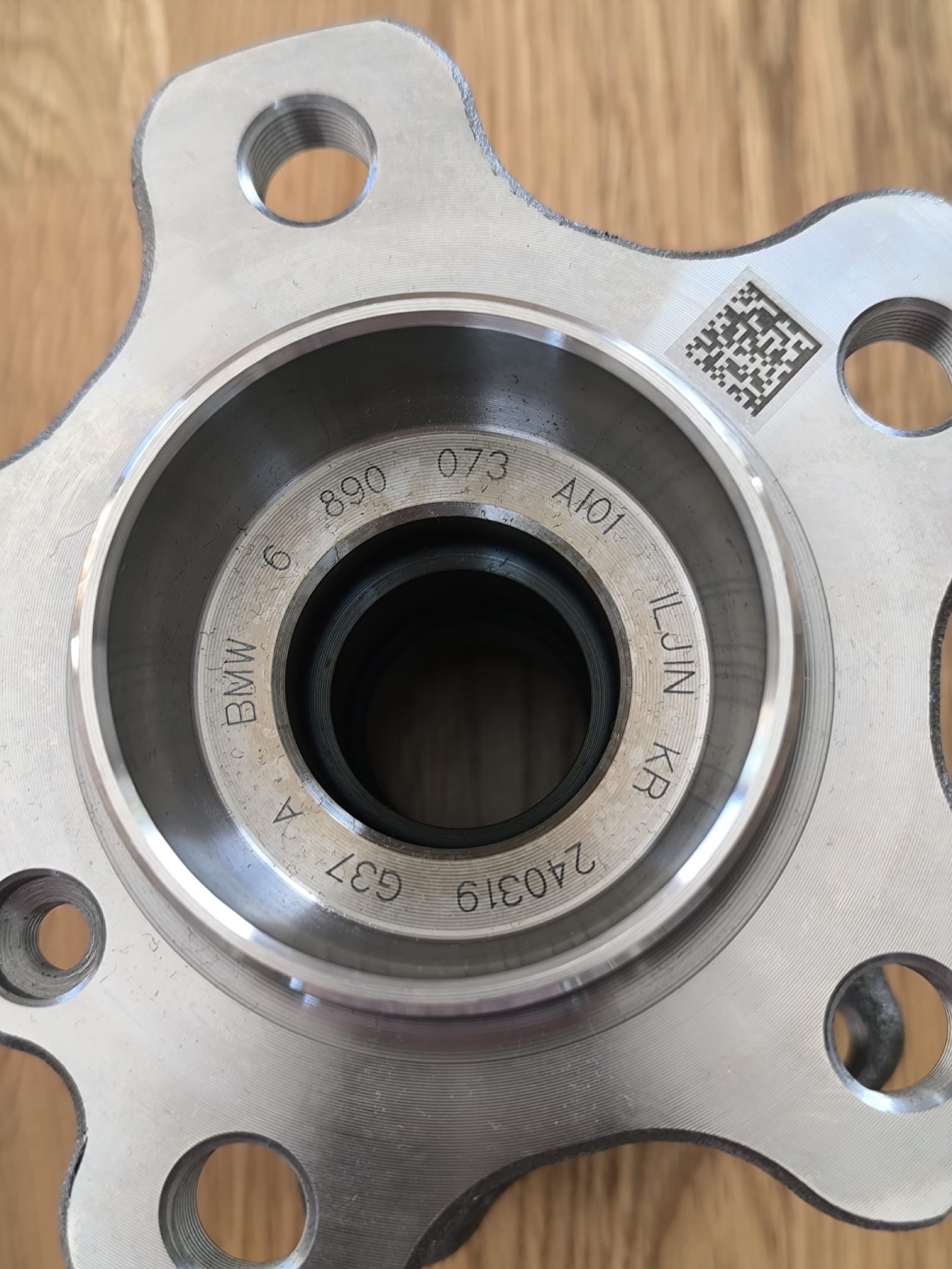 СТУПИЦЕЮ Z ПІДШИПНИКОМ 6890073 6890070 6899176 DO G05 G06 G22 G32 OEM BMW 
