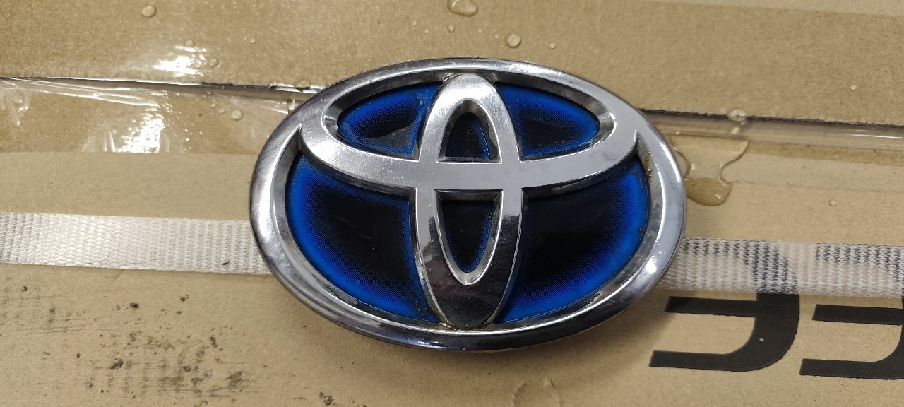 ЛОГОТИП ЗНАЧЕК ЭМБЛЕМА TOYOTA AURIS II РЕСТАЙЛ 75301 02170 