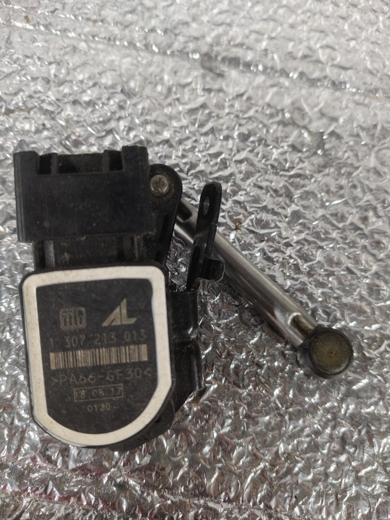 FIAT ALFA ROMEO JEEP ДАТЧИК НІВЕЛЮВАННЯ СВІТЛА 1307213013 