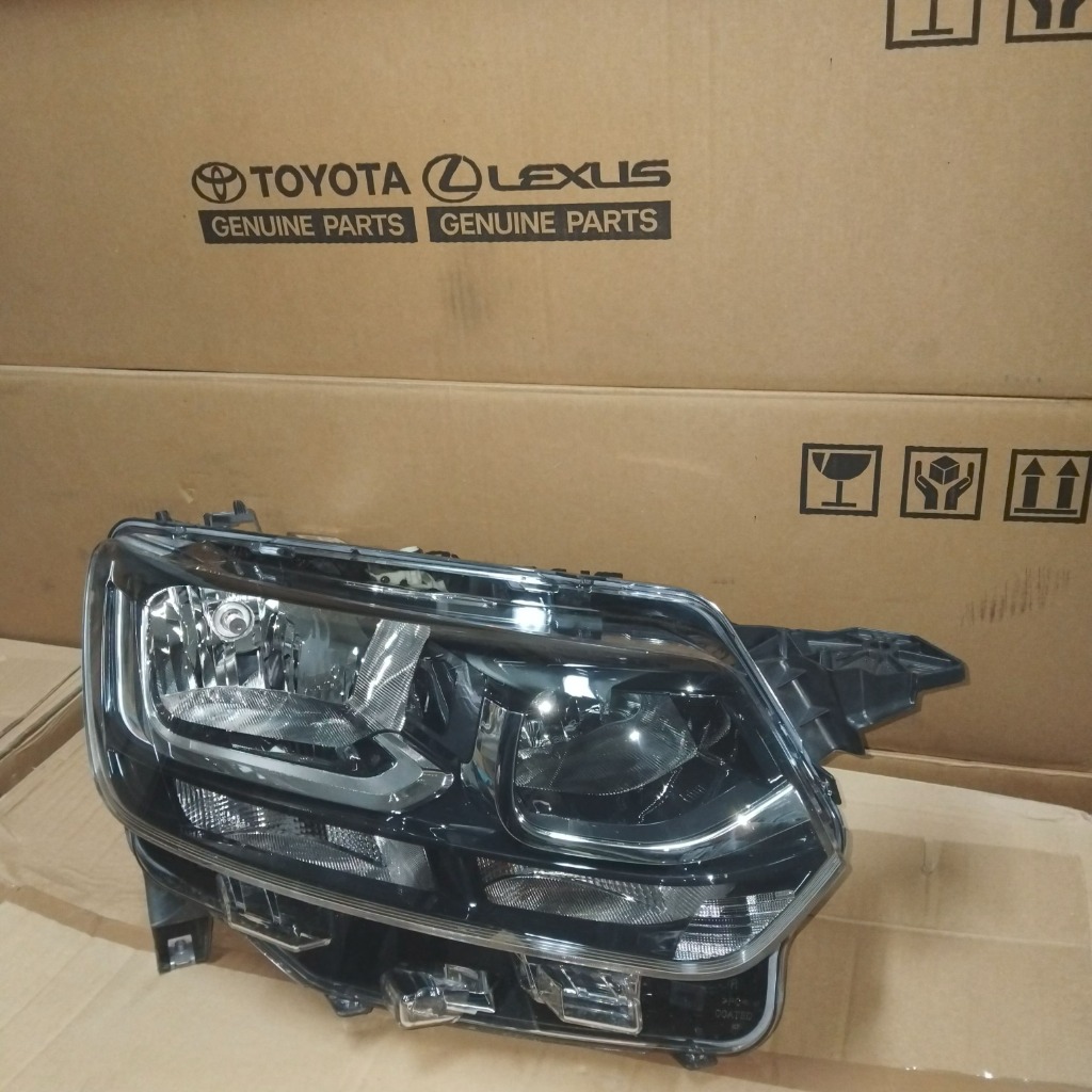 TOYOTA PROACE CITY ФАРА ПРАВИЙ ПЕРІД ПРАВА ПЕРЕДНЯ 73278215 9835780580 