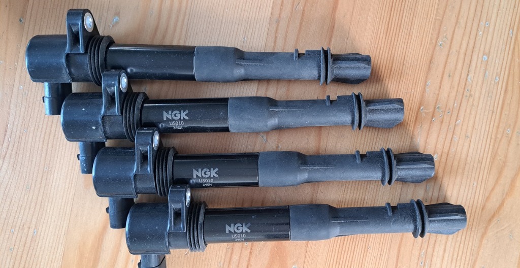 КОТУШКОЮ NGK U5010 FIAT STILO DOBLO КОТУШКОЮ ЗАПАЛЮВАННЯ 