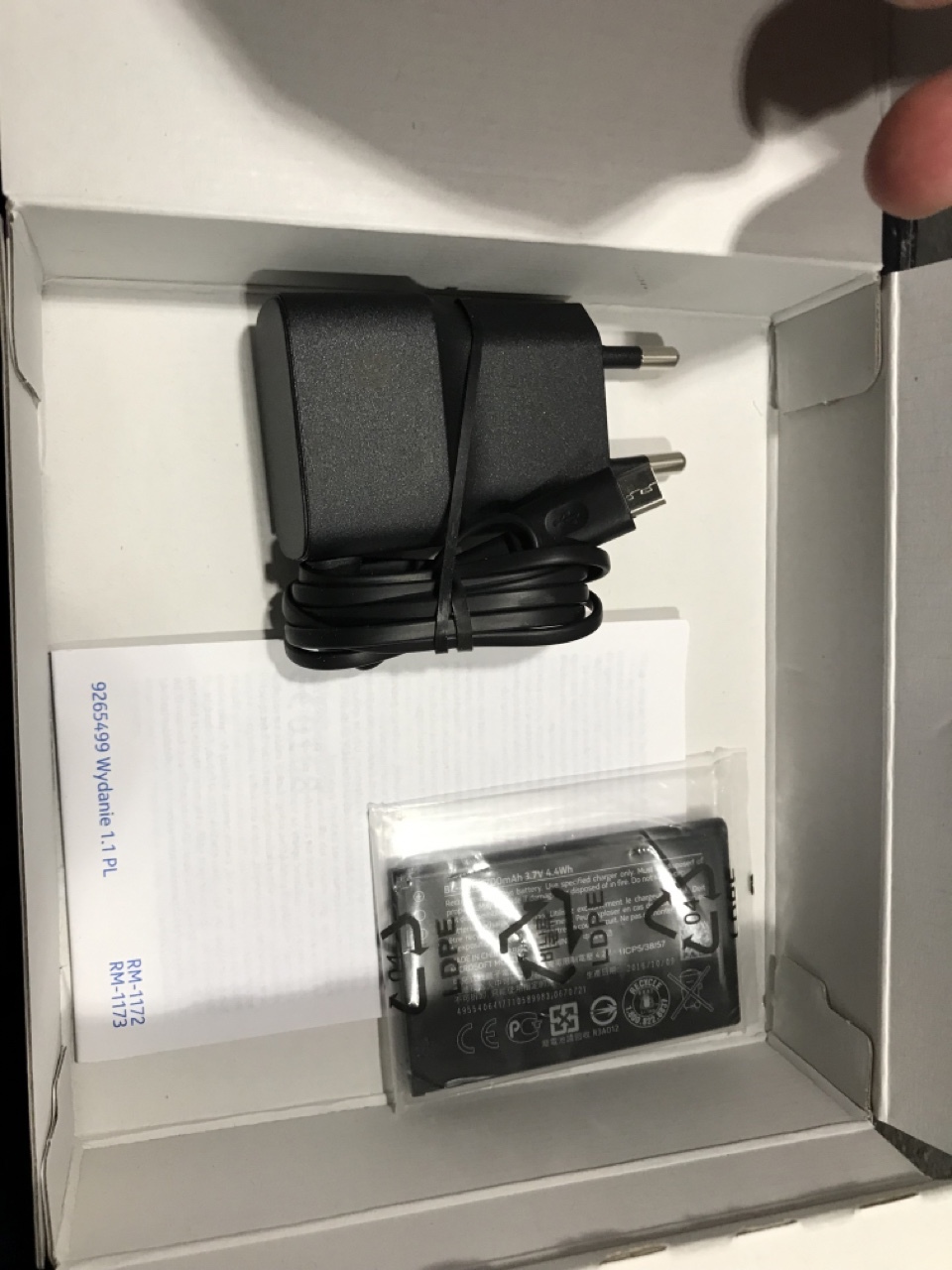 Nowa Nokia 230 biała, zafoliowana, Polska | Glinno | Ogłoszenie na ...