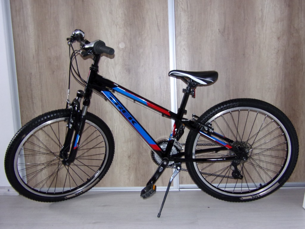 trek mt 220 24