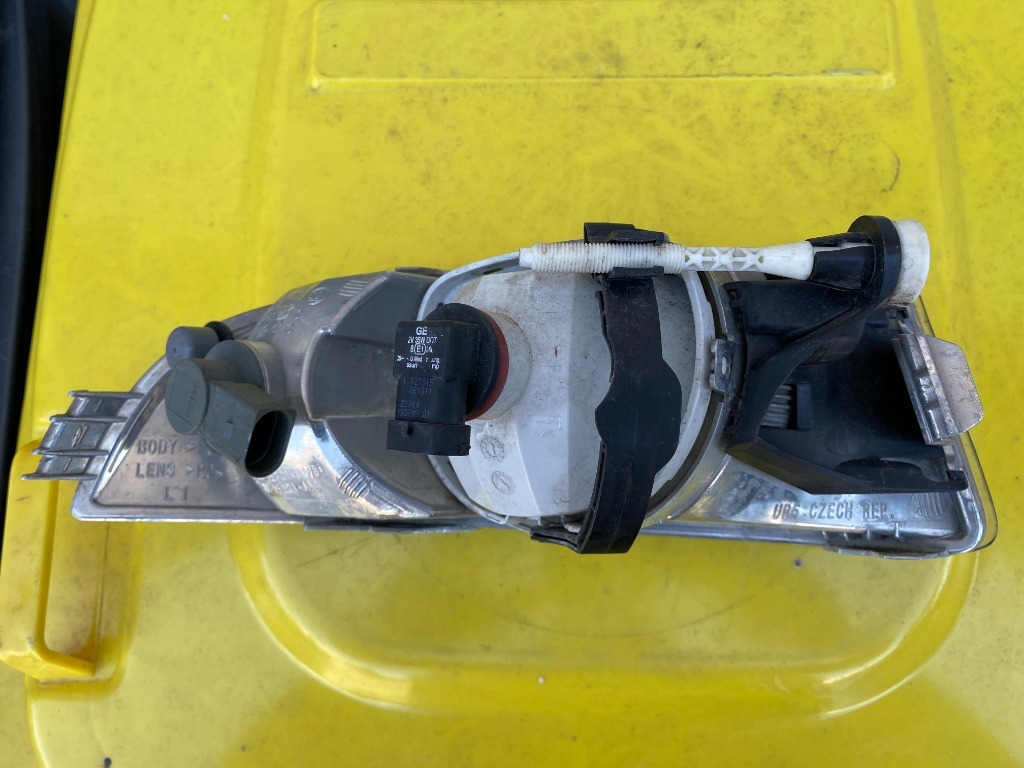 Halogen OE Skoda Octavia II 2 FL Lewy 1Z0941701C | Warszawa | Kup teraz ...