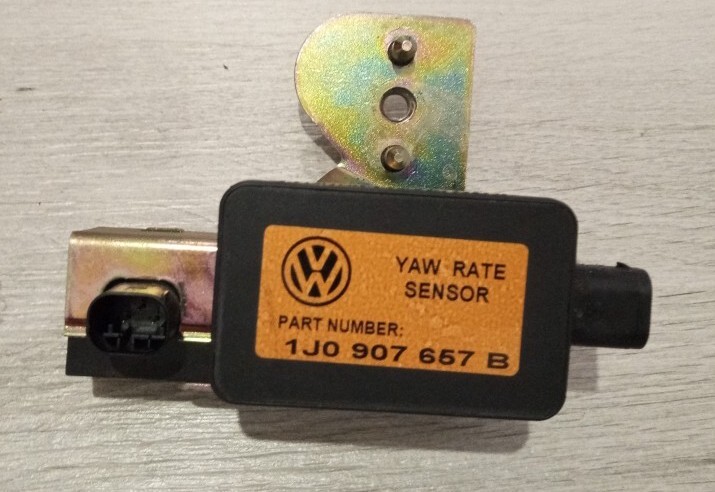 Original Audi VW ESP sensor 1J0907657B Rotation rate sensor G202