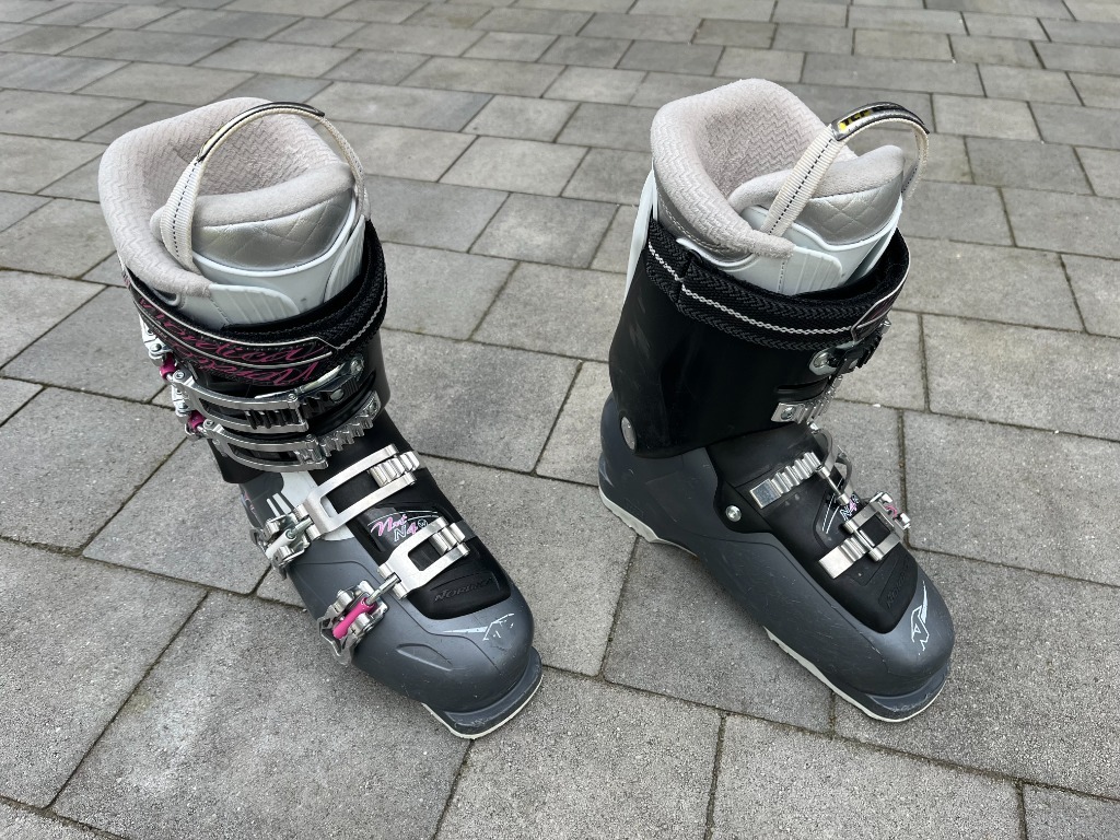 【美品】NORDICA SPORT MACHINE100 25-25.5cm Nordica Speedmachine - 100mm buty narciarskie