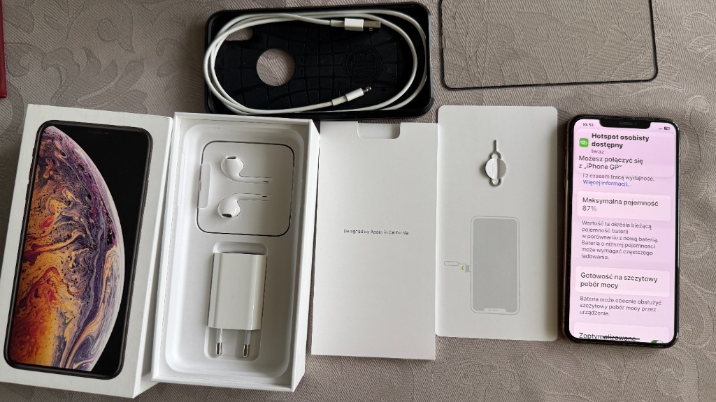 iPhone Xs Max 256GB シルバー 箱付き Apple iPhone Xs Max 256GB Silver Edition - Original BOX ONLY