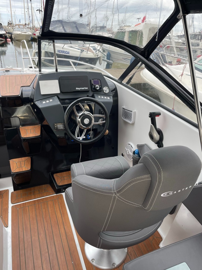 Łódź motorowa Coaster 600 DC + Yamaha + przyczepa Suchy Dwór