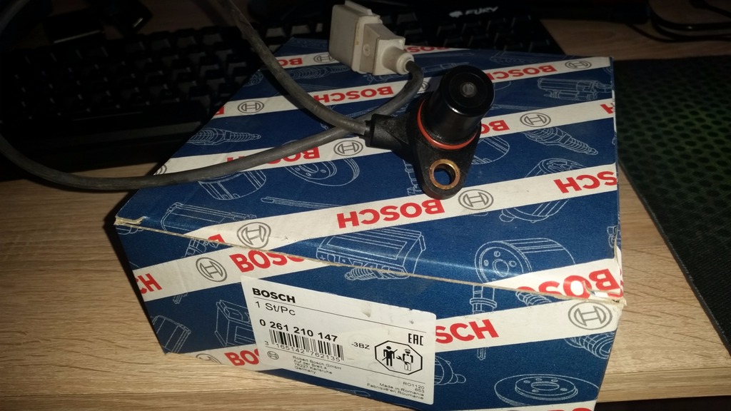 ДАТЧИК ПОЛОЖЕННЯ ВАЛУ BOSCH 0261210147 AUDI VW 