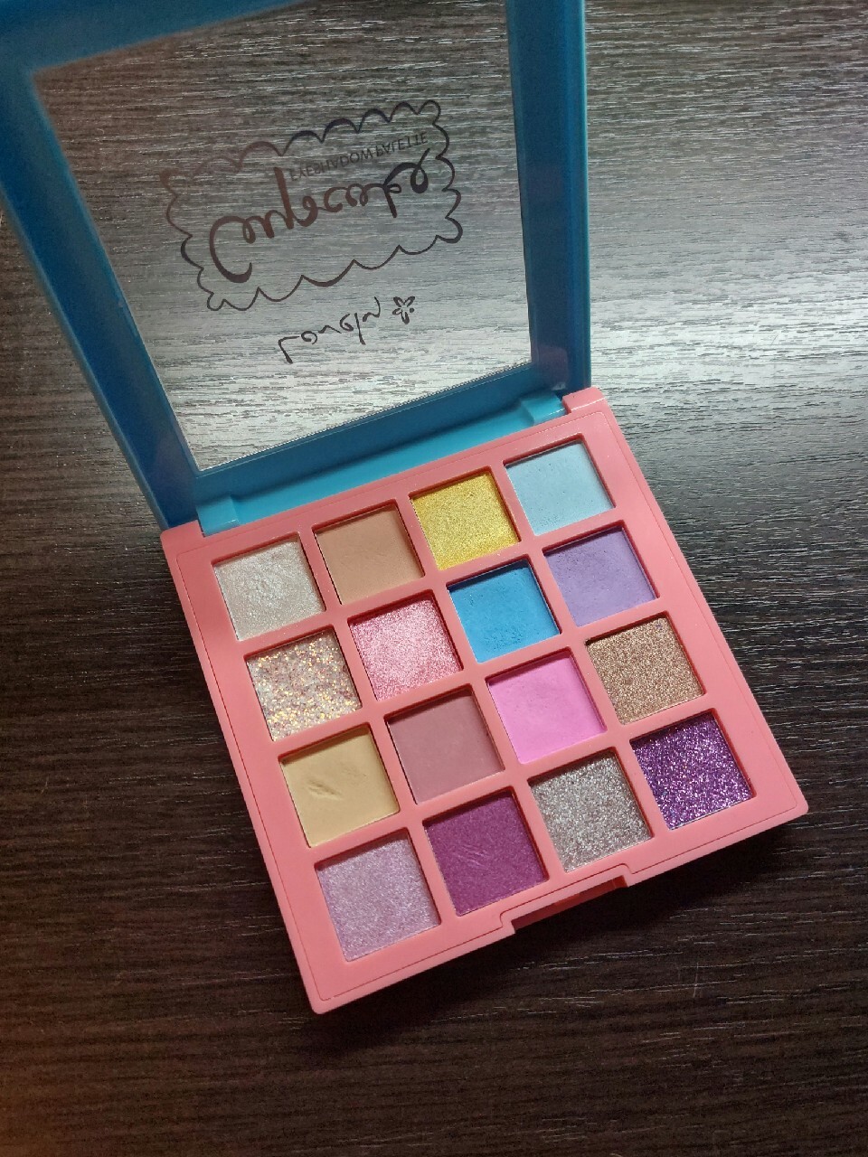Lovely Cupcake Eyeshadow Palette. Paletka cieni Koszalin Kup