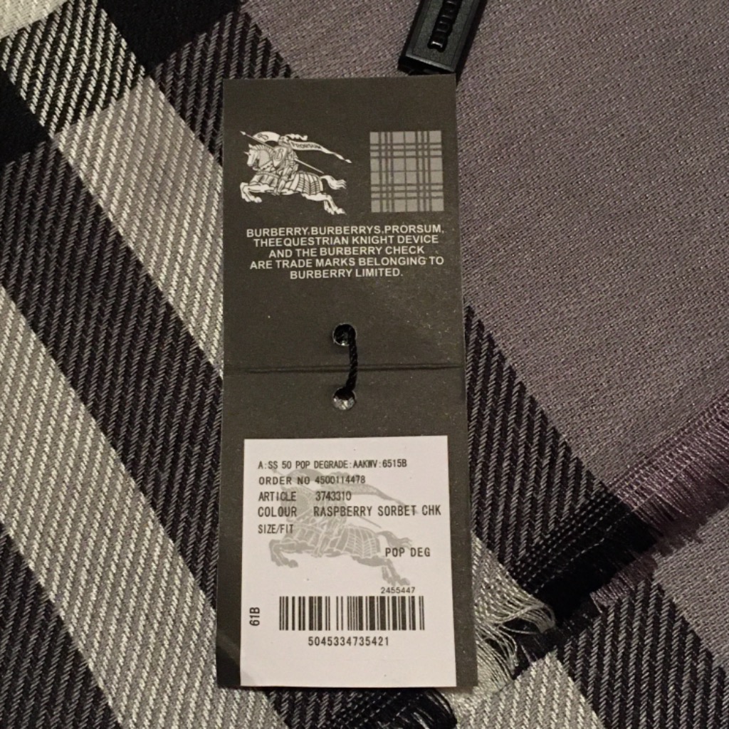 Burberry article 3743310 sale