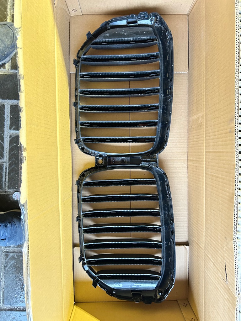 РЕШІТКА РЕШІТКА РАДІАТОРА BMW G05 51135A67CC6 