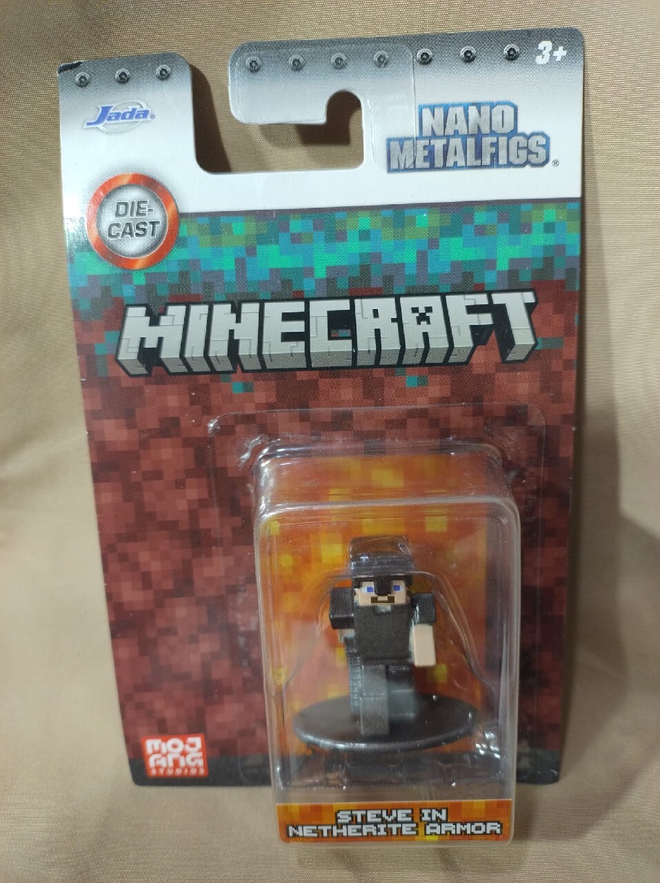 Figurka Kolekcjonerska Minecraft Metalowa Steve In Netherite Armor ...