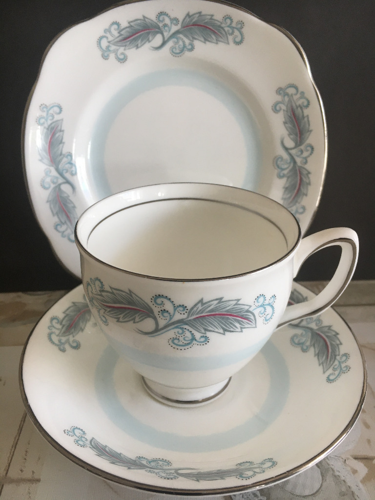 Trio śniadaniowe DUCHESS Bone China England Dzierżoniów Licytacja