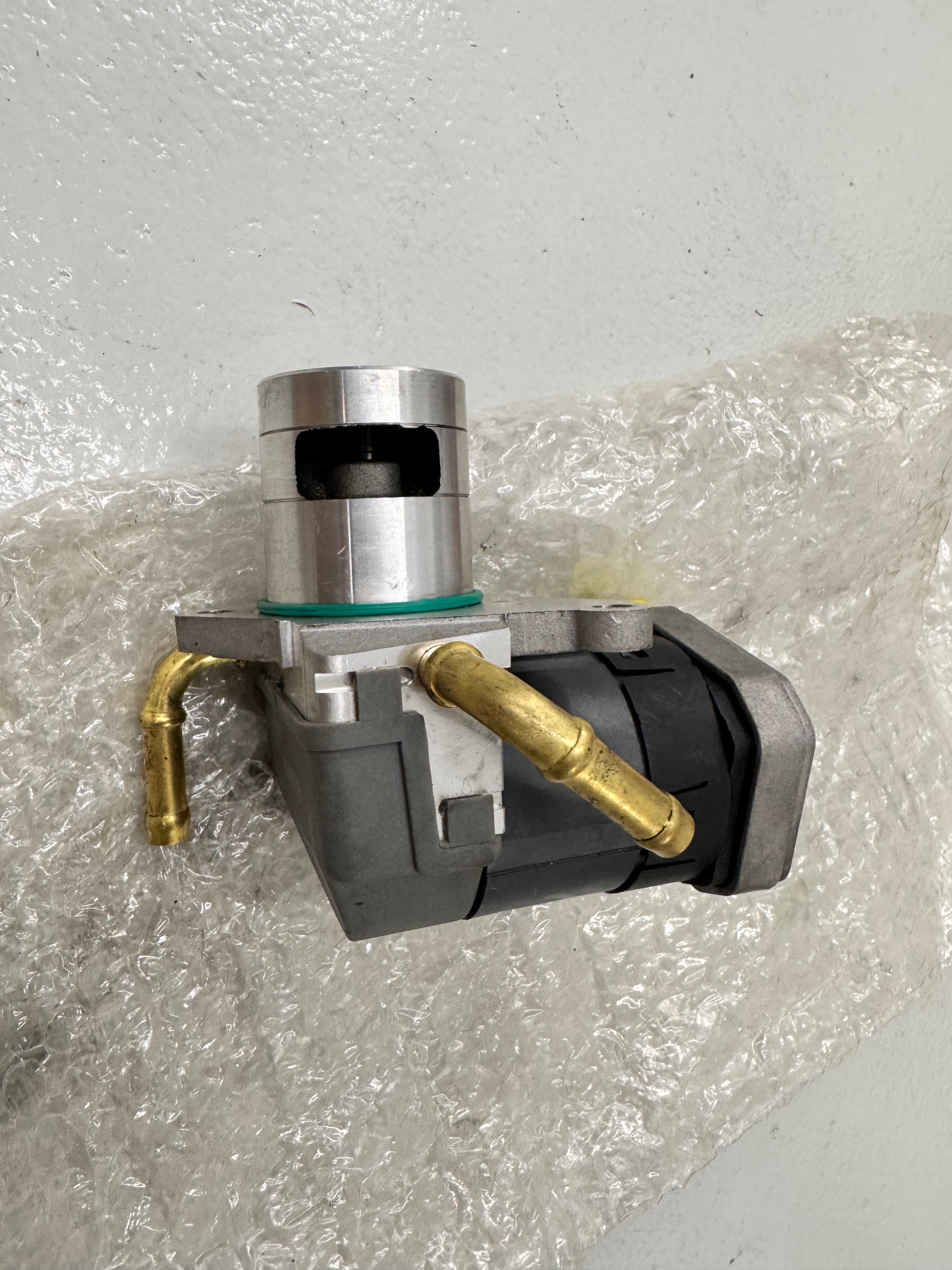 КЛАПАН ЕГР OPEL / SAAB КОД TOWARU: 121-01-098 ABAKUS 