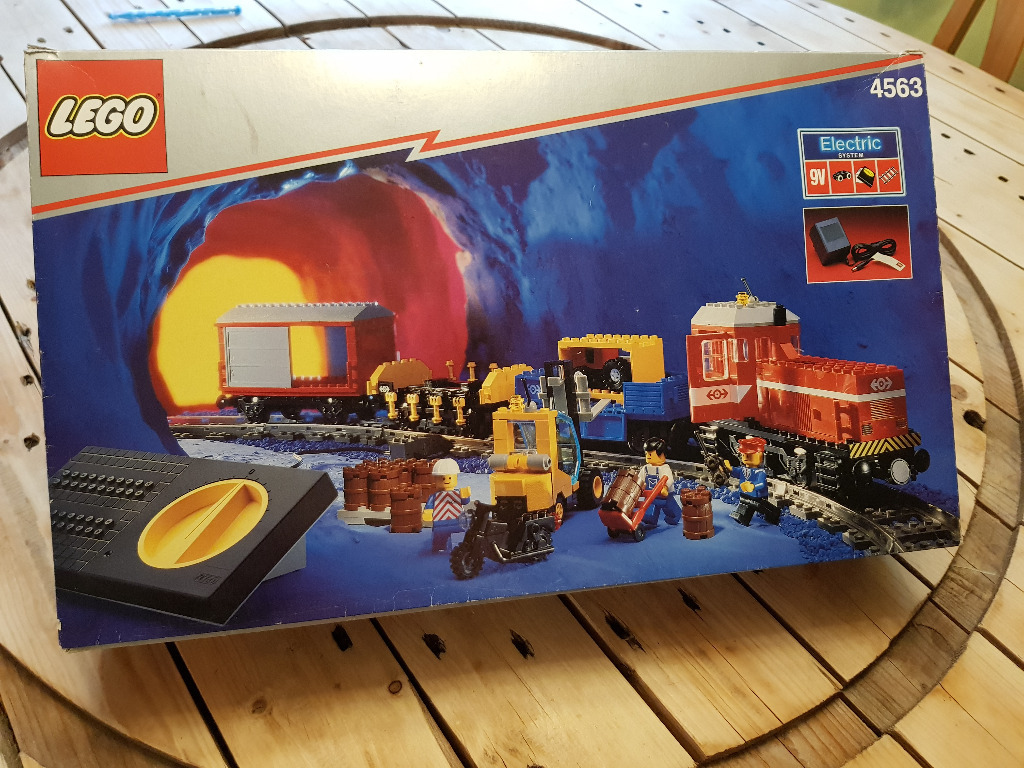 Lego electric train set 4563 2025