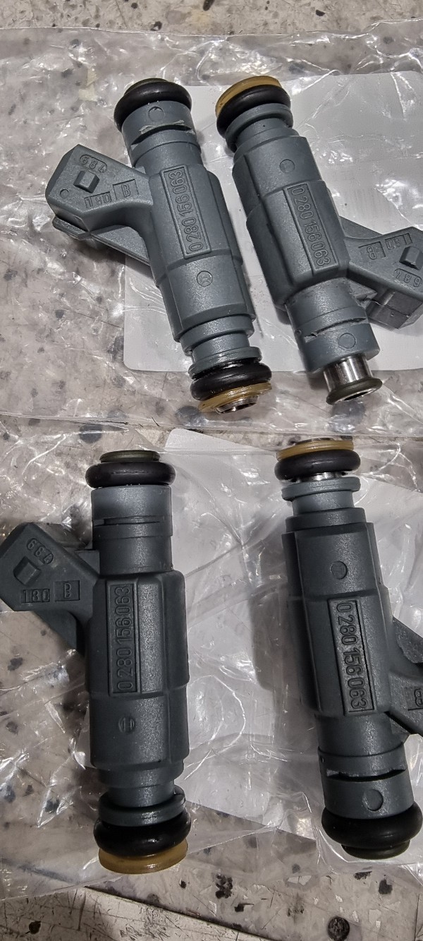 4xwtryskiwacze Bosh 280 156 063 audi s3 1.8T