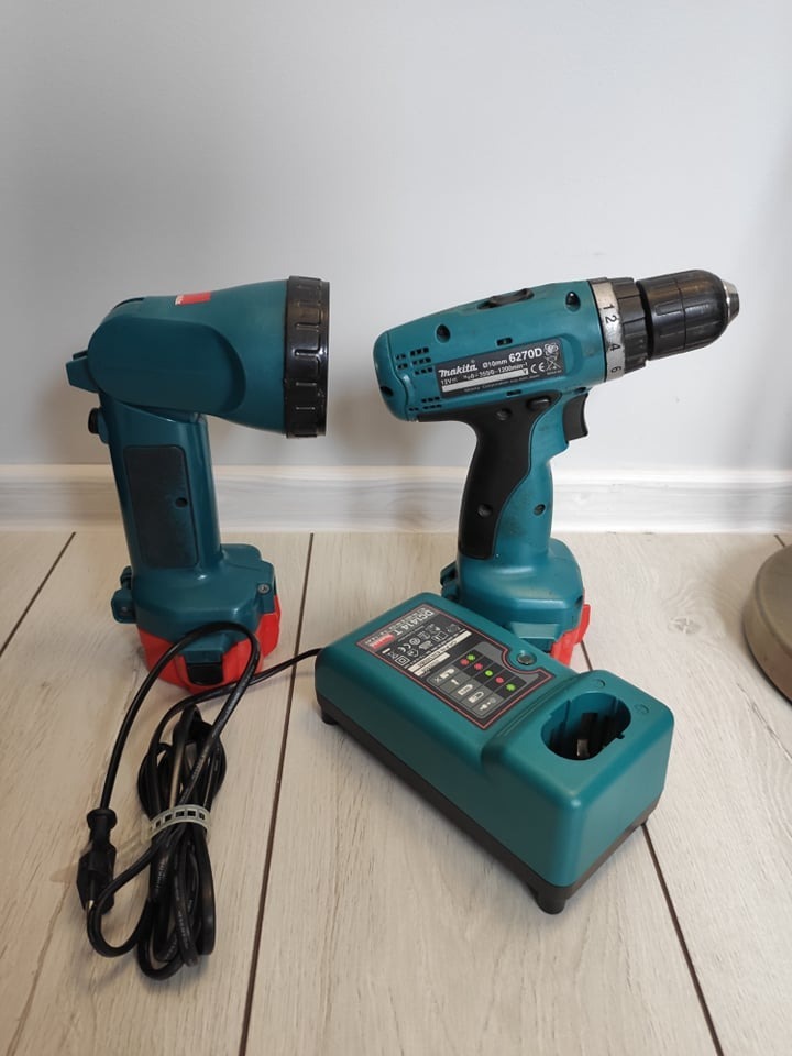 Wkrętarka Makita 6270D Latarka ML120 Makita | Budziska | Kup teraz na ...