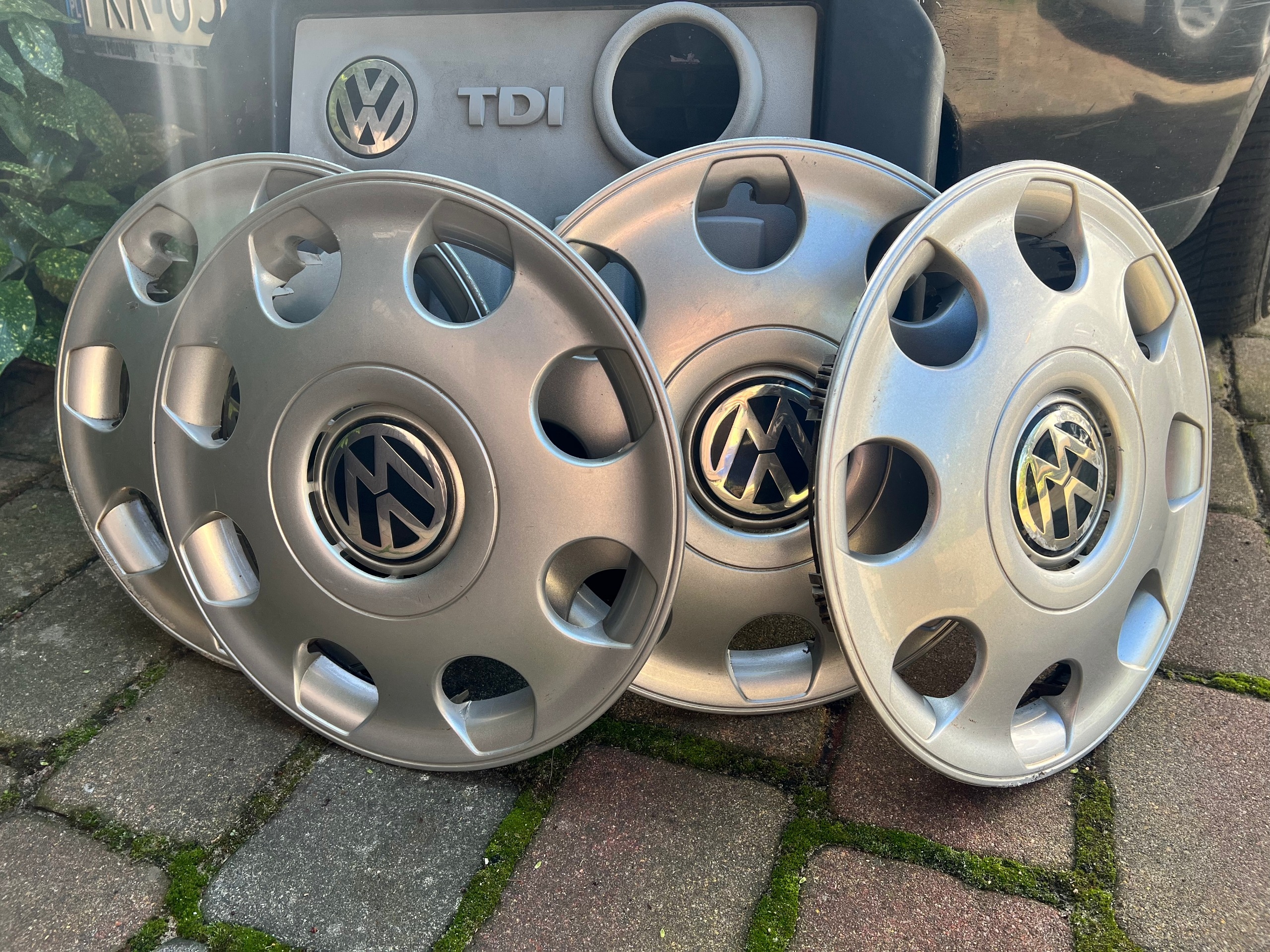 КОВПАКИ VW GOLF ОРИГІНАЛ КОМПЛЕКТ 4 SZT. OE 6X0 601 147 A 