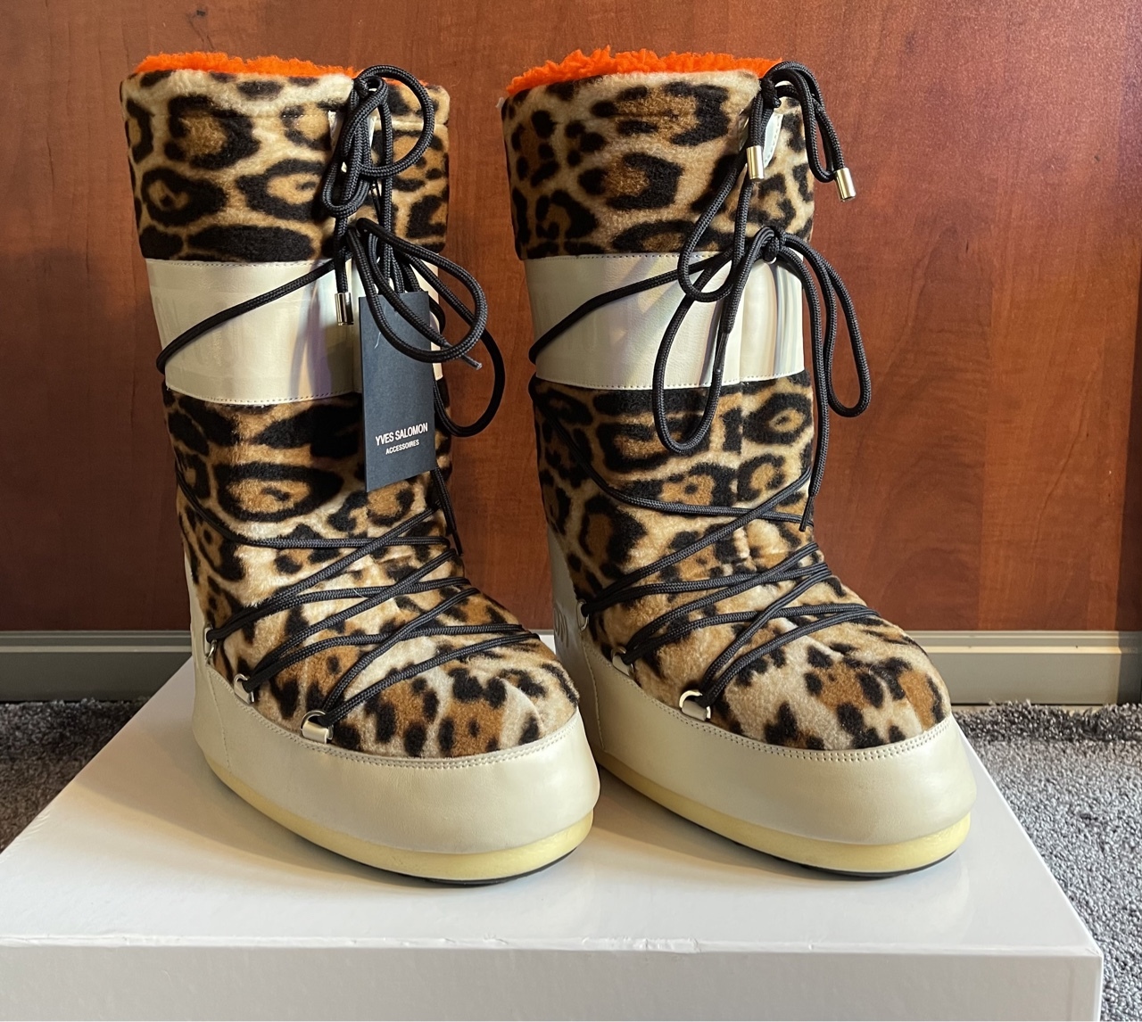 Yves salomon sales x moon boot
