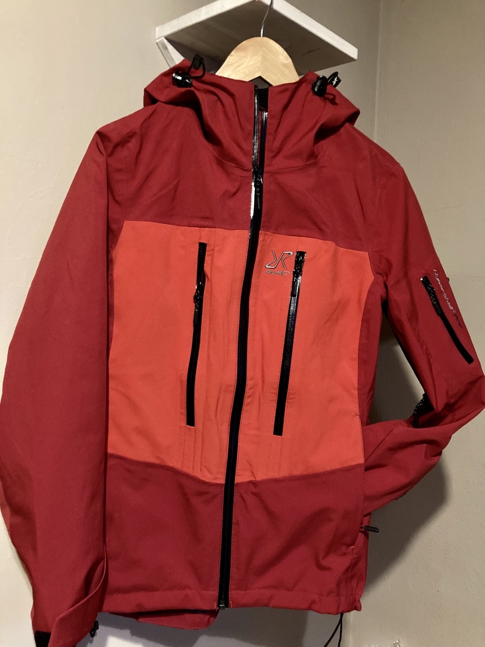 Kurtka Revolution Race RvRc Whisper Jacket Brzeźnio Kup teraz na