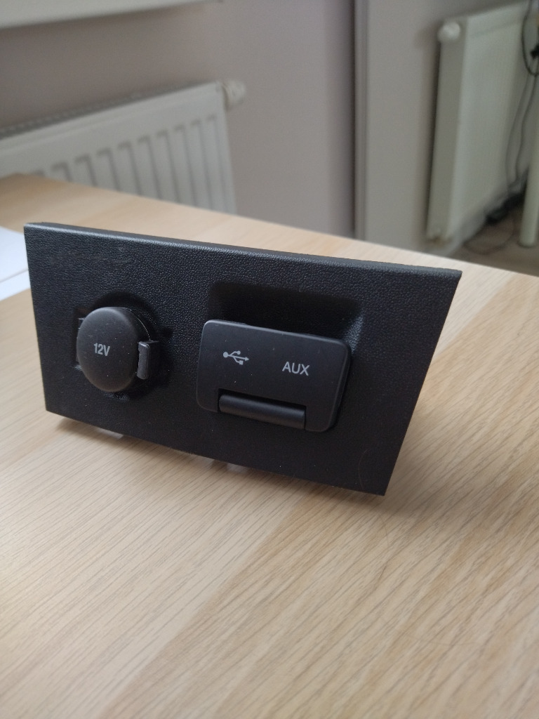 Kia Ceed port wejście AUX USB gniazdo zapalniczki Piaseczno Kup