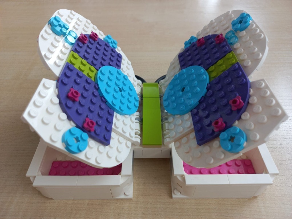 LEGO Friends Butterfly Organizer 40156