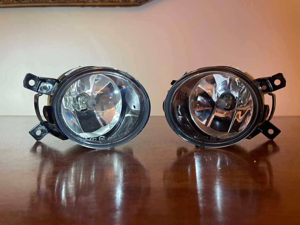 РЕШІТКИ ПРОТИТУМАННІ HELLA 5J0941067, 5J0941068 DO GRUPY VW 