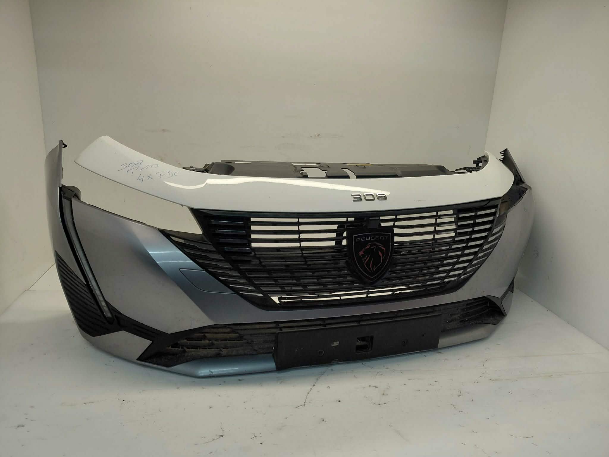 БАМПЕР ПЕРЕДНІЙ PEUGEOT 308 T10 4XPDC 