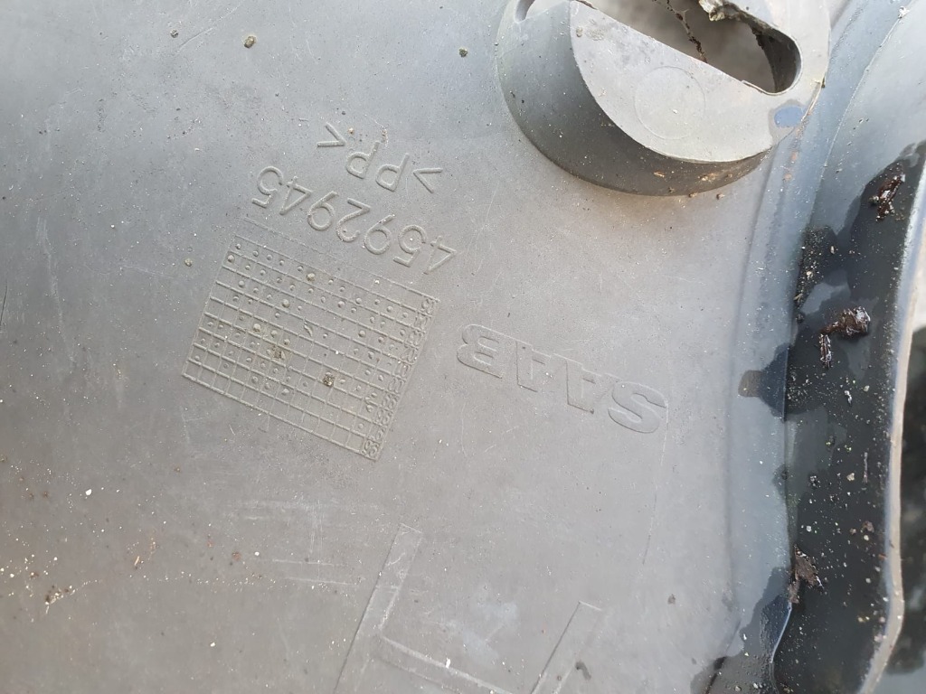 SAAB 95 ПІДКРИЛОК ПЕРЕДНЯ ПРАВЕ 4592945 