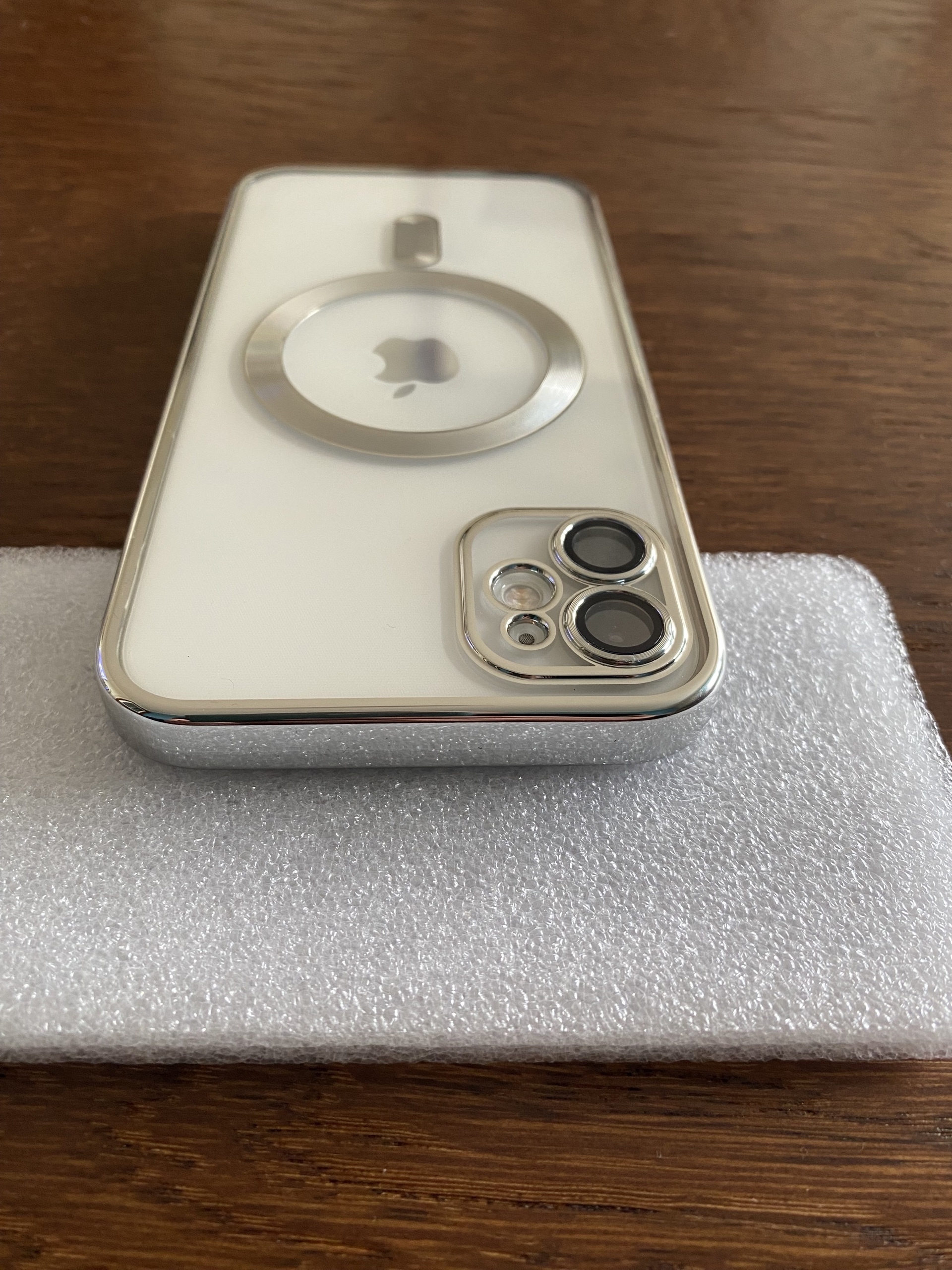 Etui Mag Safe IPHONE 11. Nowe. Gomunice Kup teraz na Allegro Lokalnie