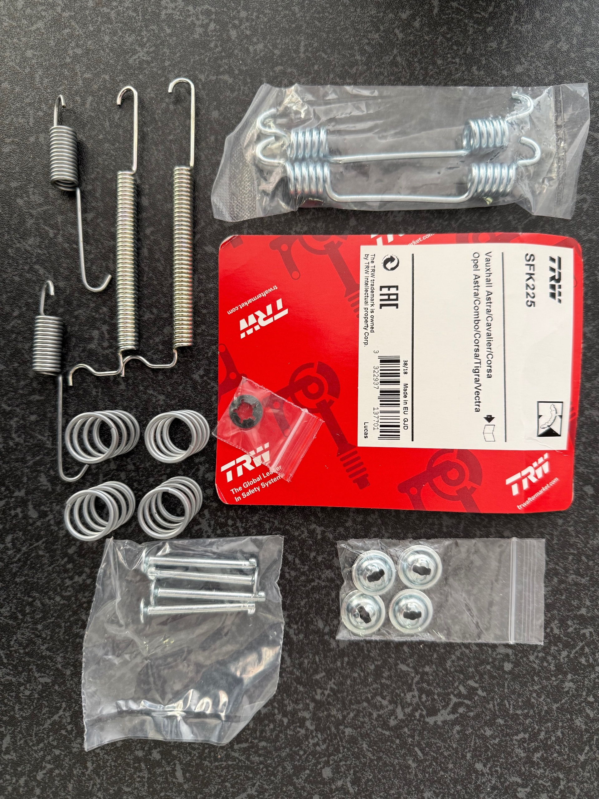 TRW SFK225 ПРУЖИНИ КОЛОДКИ ГАЛЬМІВНЕ ASTRA F, CORSA C, VECTRA A 