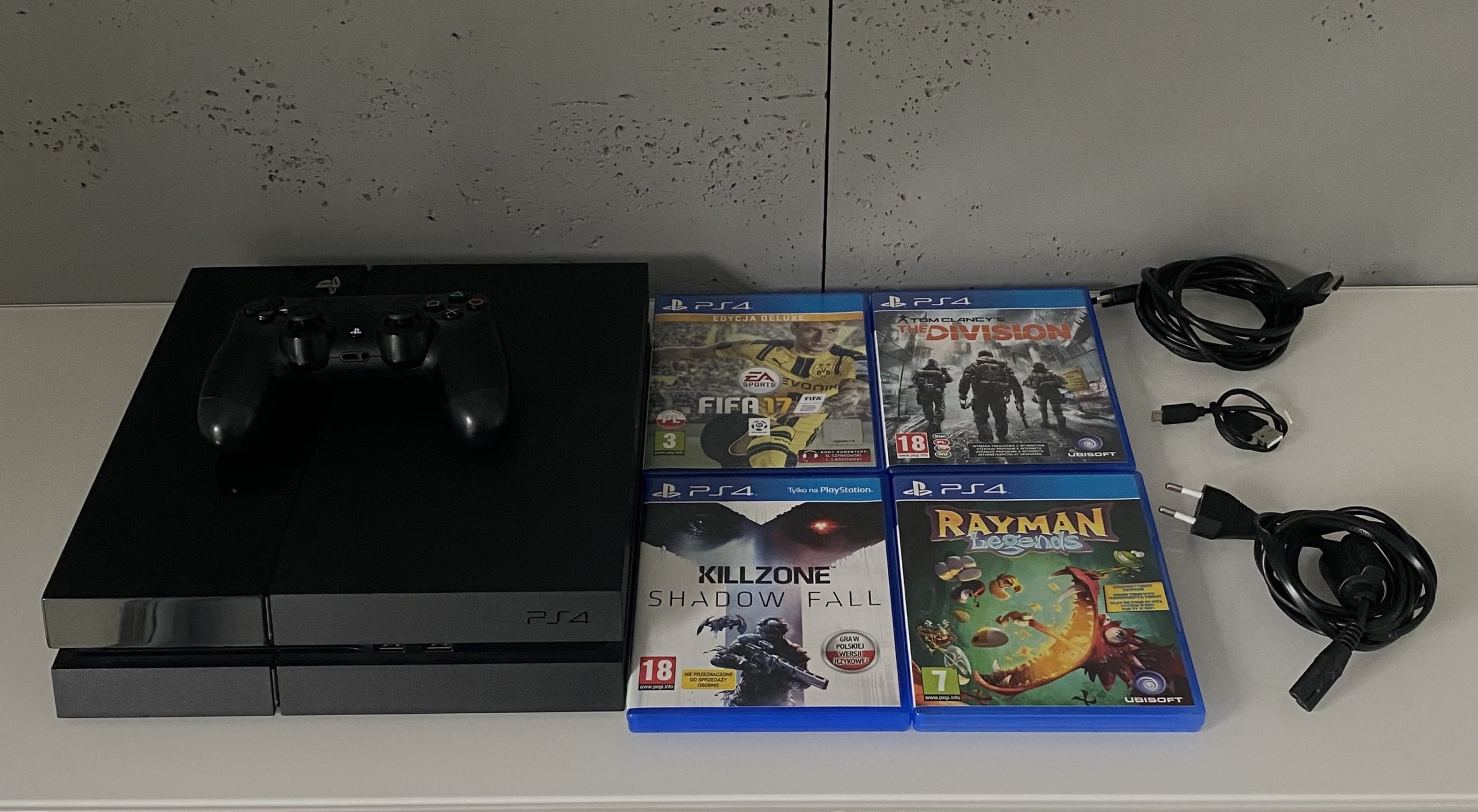 Konsola Sony PlayStation 4 500gb + pad + 5 gier | Kraków | Kup teraz na ...