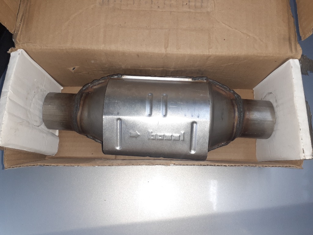 КАТАЛІЗАТОР УНІВЕРСАЛЬНИЙ BOSAL 099-949 