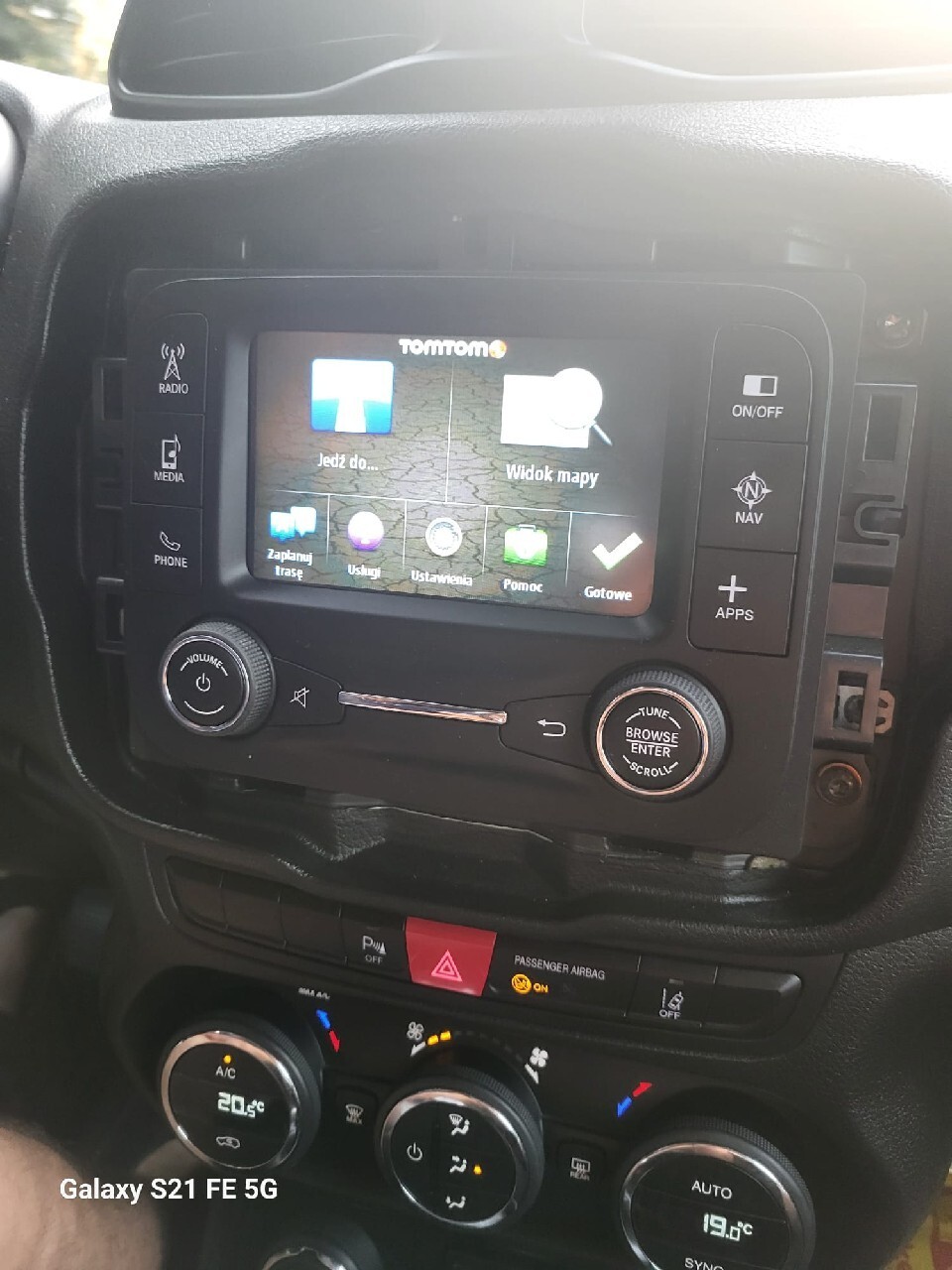 Nawigacja orginalna jeep reneged 2016 TomTom Barlinek Kup teraz na