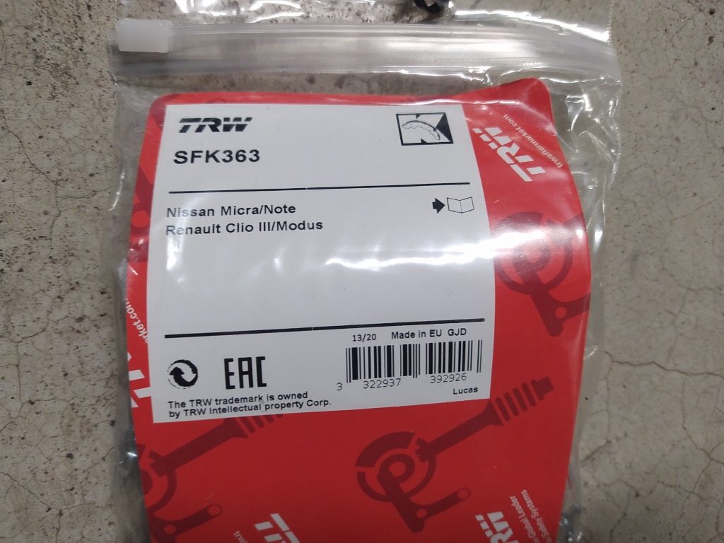 КОМПЛЕКТ МОНТАЖНИЙ КОЛОДОК ГАЛЬМІВНИХ TRW SFK363 