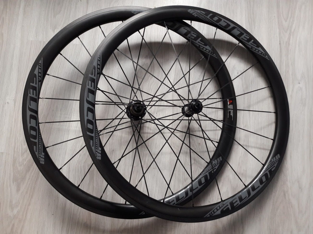 selcof delta 11spd 56mm carbon clincher wheelset
