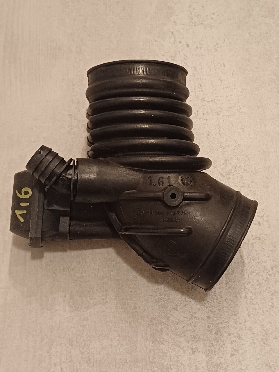 ТРУБА ВПУСКНА ПРОВІД ПОВІТРЯ BMW E36 E46 M43 316I 1739575 